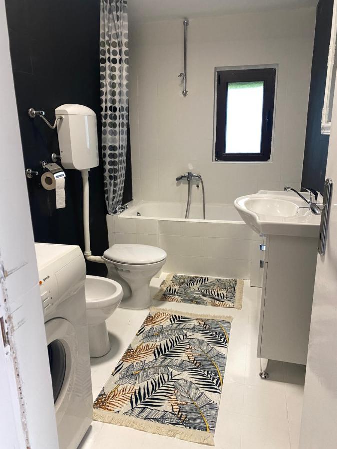 Lux Boka Sea View Apartment كوتور المظهر الخارجي الصورة