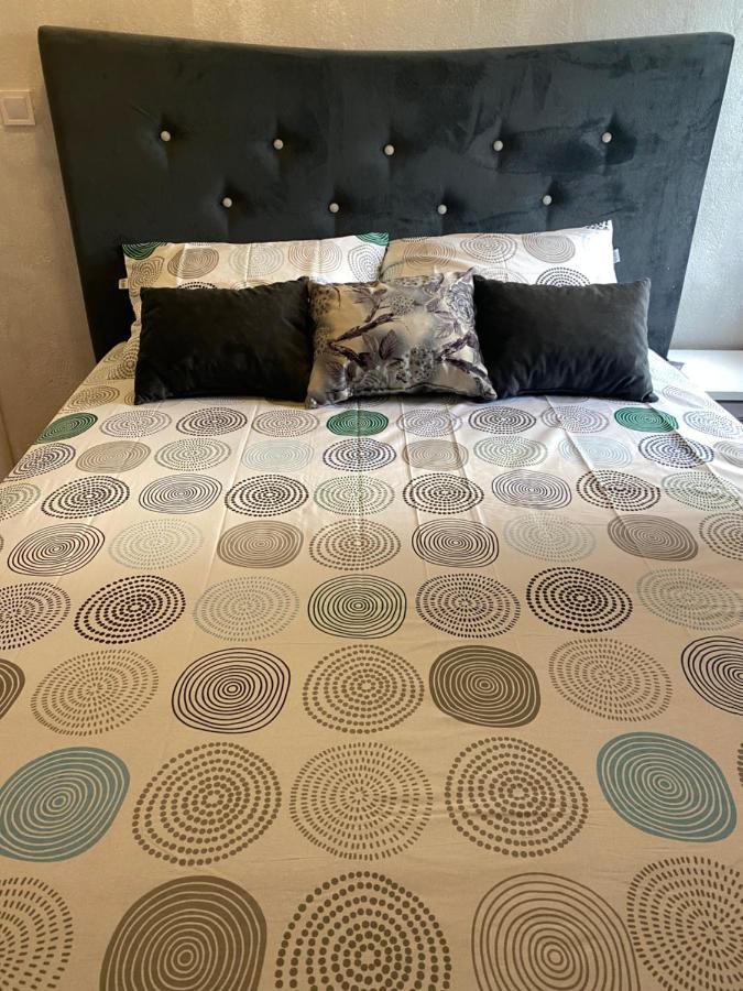 Lux Boka Sea View Apartment كوتور المظهر الخارجي الصورة